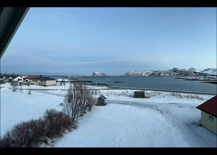 Vakantiehuis Charming House By The Sea